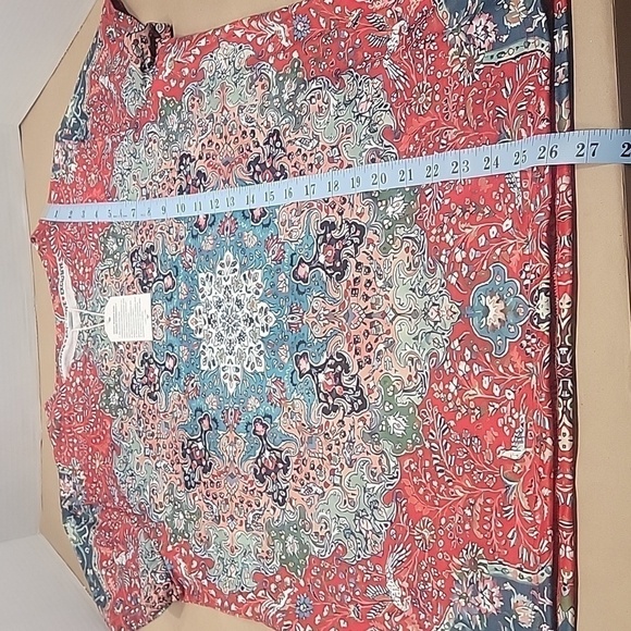 Exclusive Womens Size L Colorful Mandala Knit T-shirt Short Sleeve, NEW with Tag - Picture 7 of 7